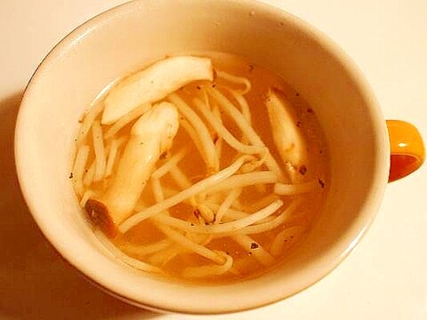 もやしとエリンギ♪　大蒜風味の中華スープ
